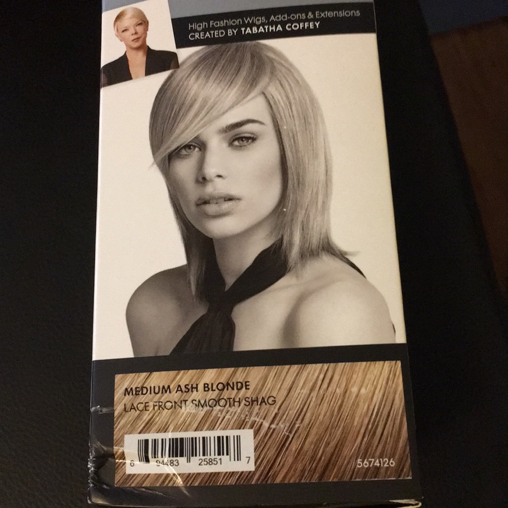 Wig - Picture 2 of 3